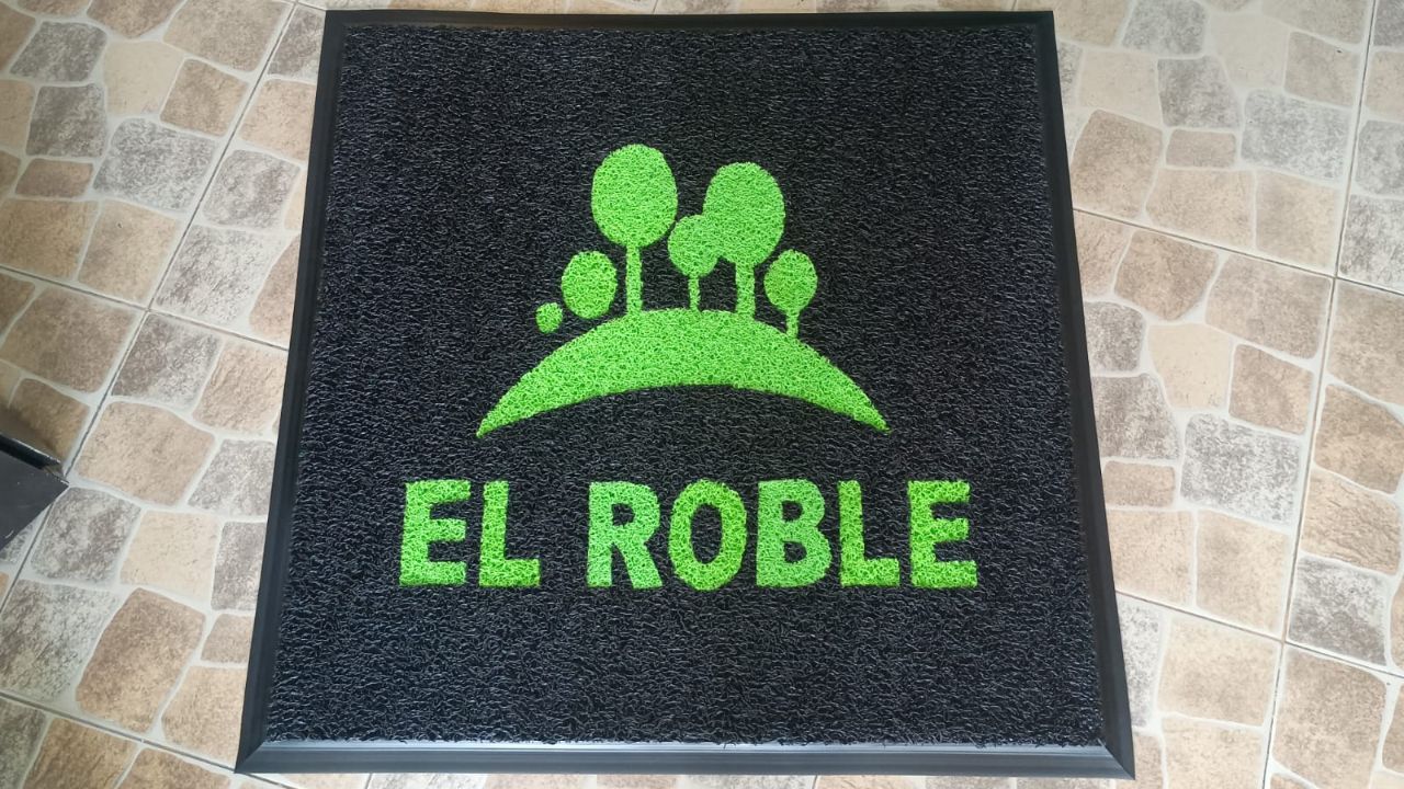 Tapete personalizado Conjunto El Roble — Conjuntos & Apartamentos