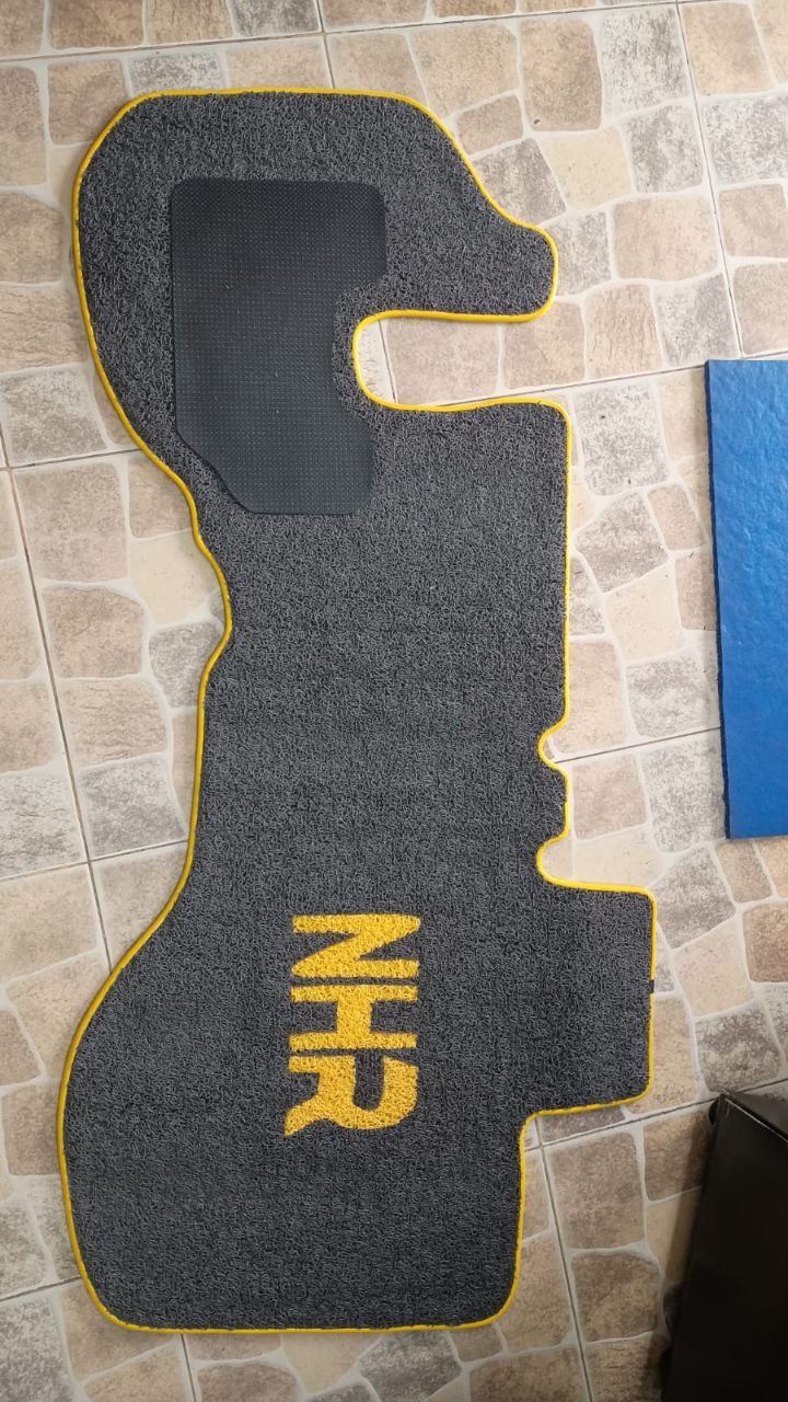 Tapete personalizado Chevrolet NHR — Vehículos